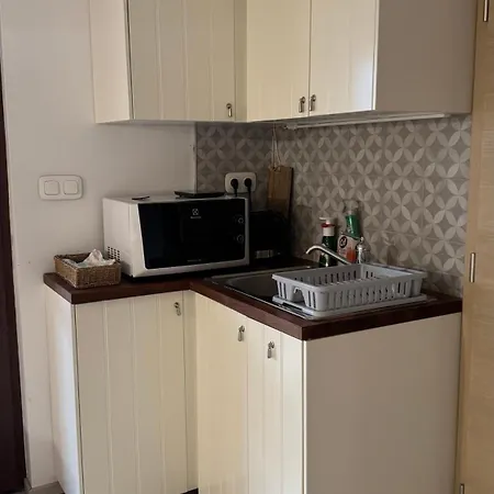 Red Stone Palkoeve 200m A Balaton Parttol Kilatassal Apartment Kovagoors