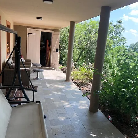 Lägenhet Red Stone Kovagooers-palkoeve Egesz Evben - 200m A Balaton Parttol Kilatassal- Kutya Barat