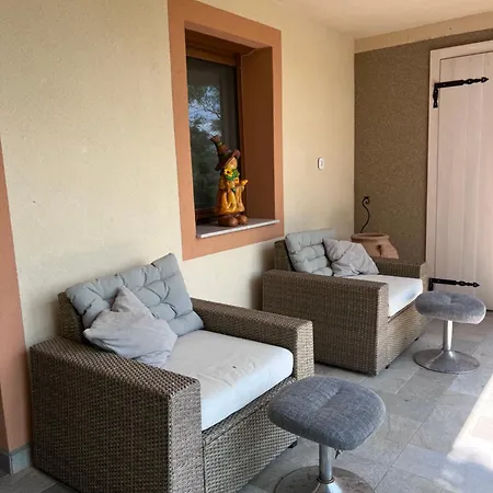 Appartamento Red Stone Palkoeve 200m A Balaton Parttol Kilatassal