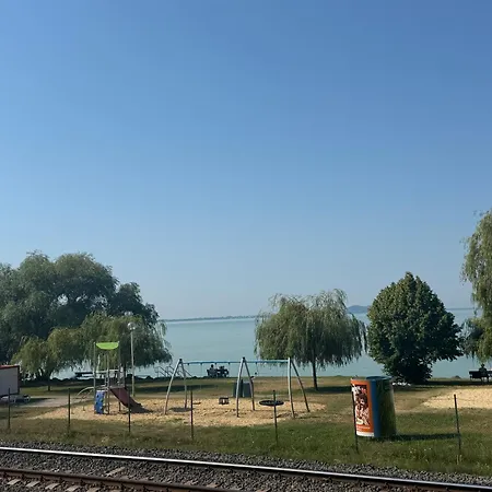 Apartament Red Stone Palkoeve 200m A Balaton Parttol Kilatassal
