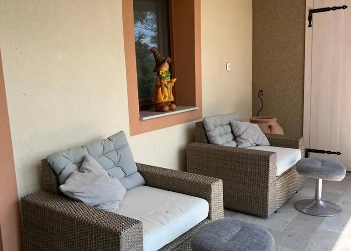 Apartment Red Stone Palkoeve 200m A Balaton Parttol Kilatassal- Kutya Barat